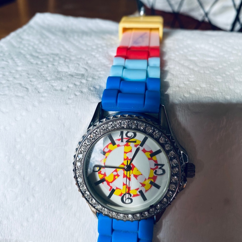 Watch - Picture 2 of 2
